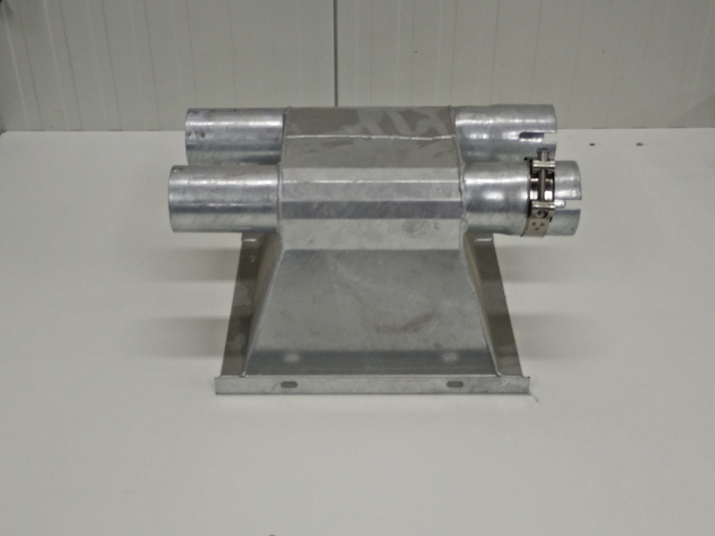 Dubbele spiraalbak met uitloop onder 20° t.b.v. spiraal van Ø 80 mm